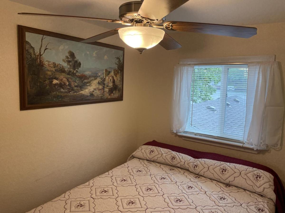 Loft , Boat Dock, 2 Bedrooms , Pet Friendly Gravois Mills Kültér fotó